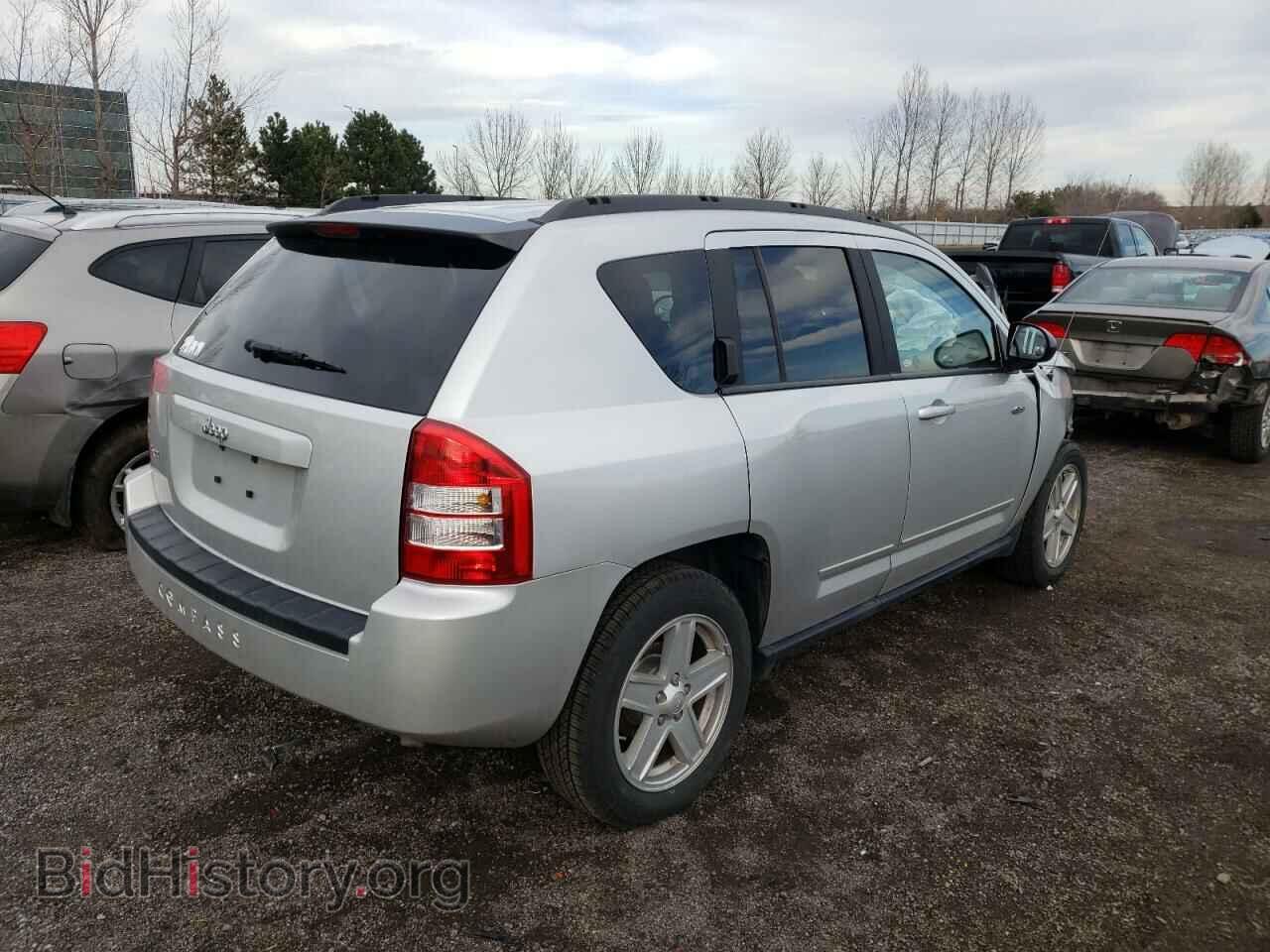2010 JEEP COMPASS - VIN: 1J4NF4FB4AD653794 - Photo 4