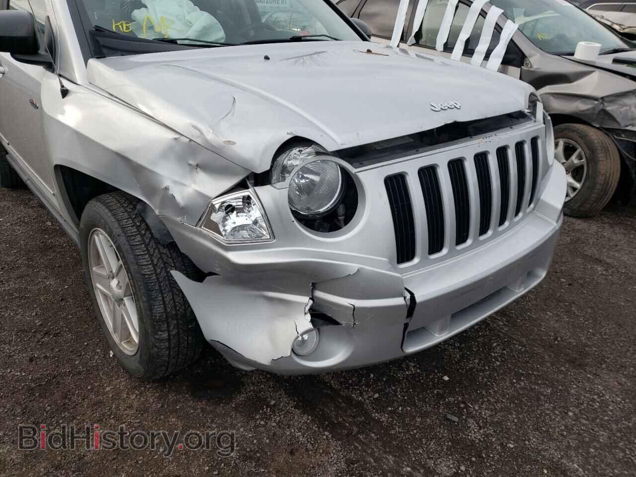 2010 JEEP COMPASS - VIN: 1J4NF4FB4AD653794 - Photo 9