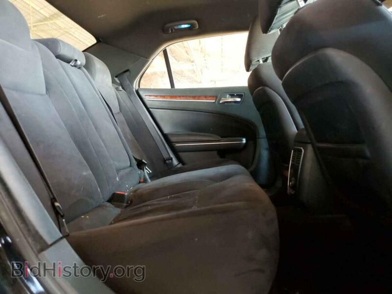 2012 Chrysler 300 (VIN 2C3CCAAG2CH129920) — фото 10 из 12