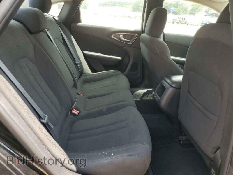 2016 Chrysler 200 (VIN 1C3CCCFB2GN186351) — фото 10 из 12