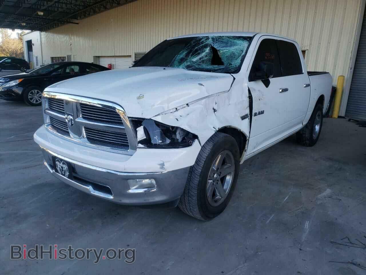 2010 DODGE RAM 1500 - VIN: 1D7RB1CT6AS181193 - Фото 2