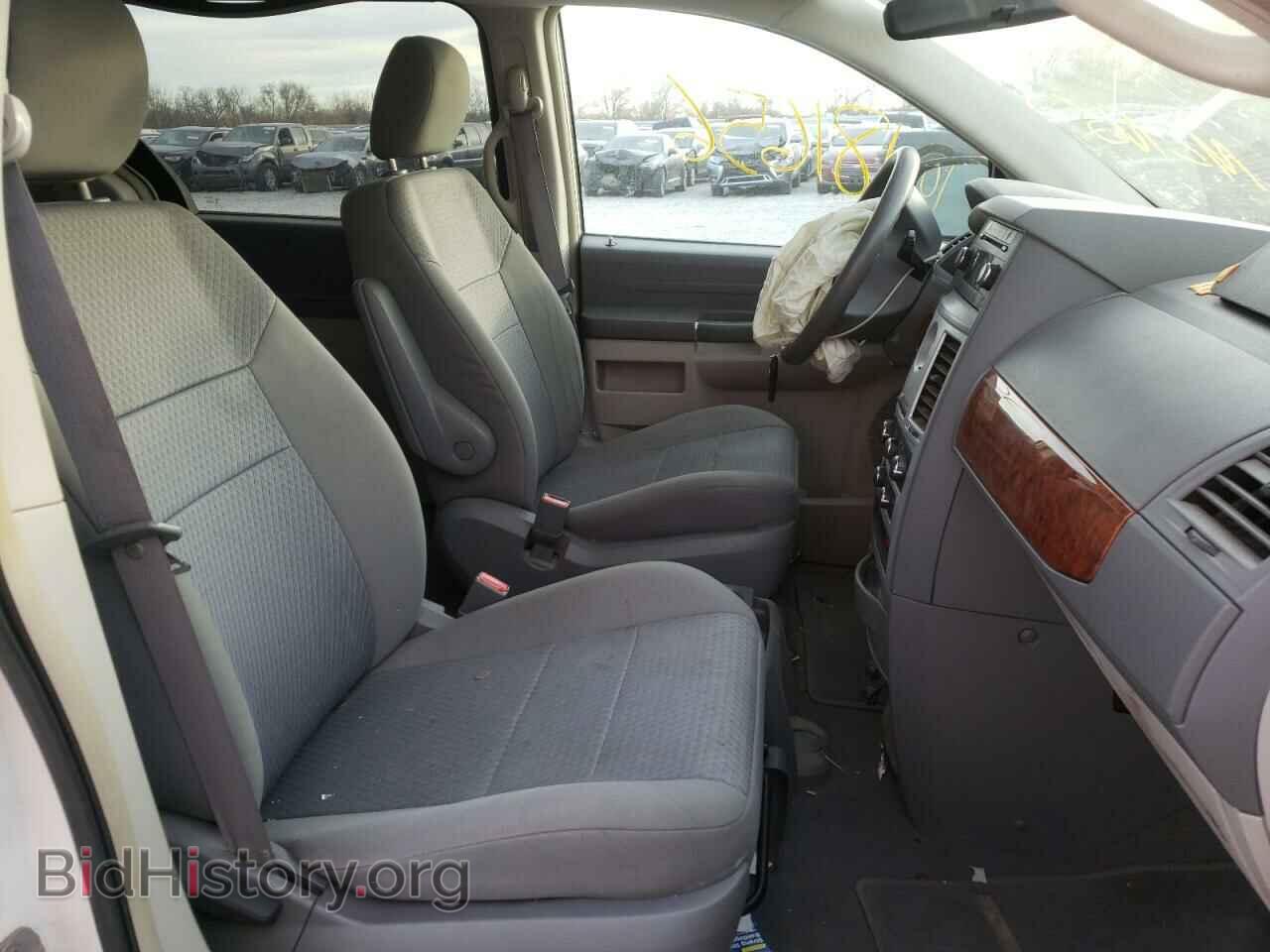 2009 CHRYSLER MINIVAN - VIN: 2A8HR44E39R547409 - Фото 5