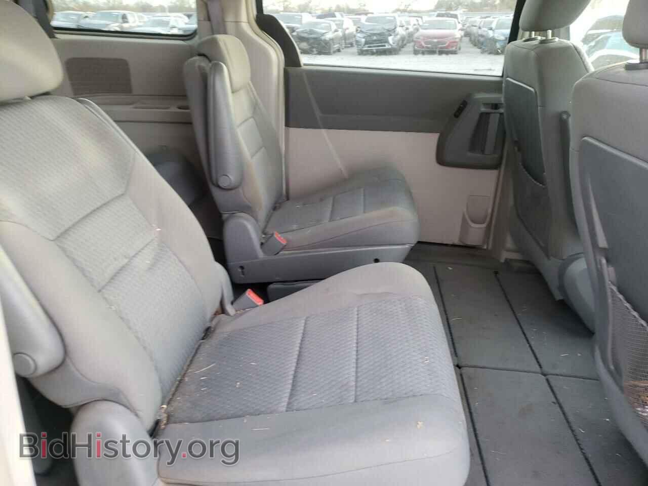 2009 CHRYSLER MINIVAN - VIN: 2A8HR44E39R547409 - Фото 6