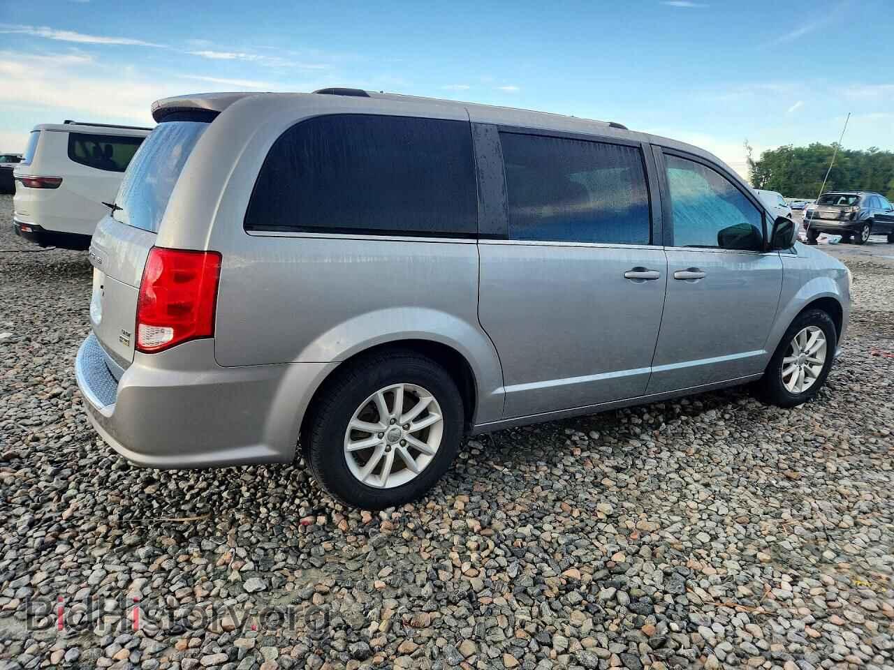 2019 DODGE CARAVAN - VIN: 2C4RDGCG4KR580844 - Фото 3