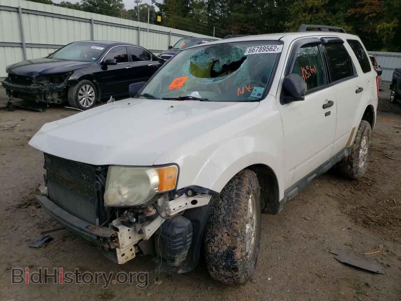 2010 FORD ESCAPE - VIN: 1FMCU0D72AKA94747 - Фото 2