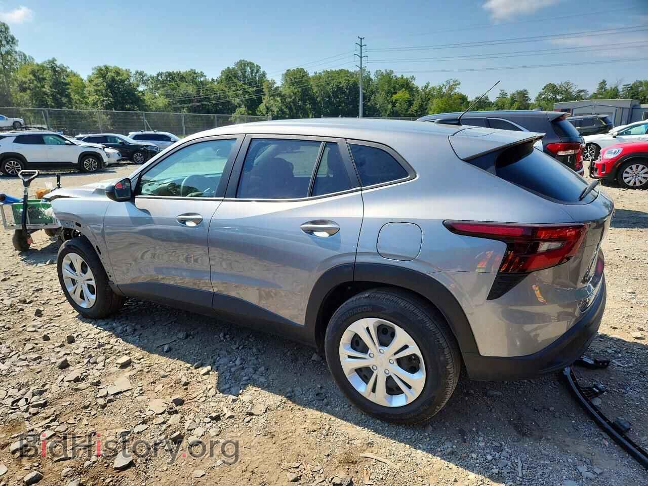 2025 CHEVROLET TRAX - VIN: KL77LFEP2SC277116 - Photo 2