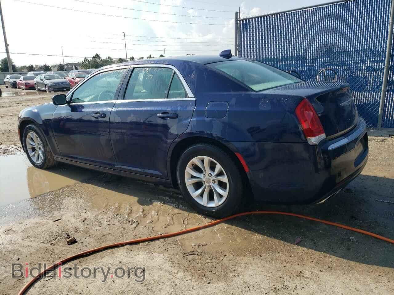 2016 CHRYSLER 300 - VIN: 2C3CCAAG5GH224557 - Фото 2