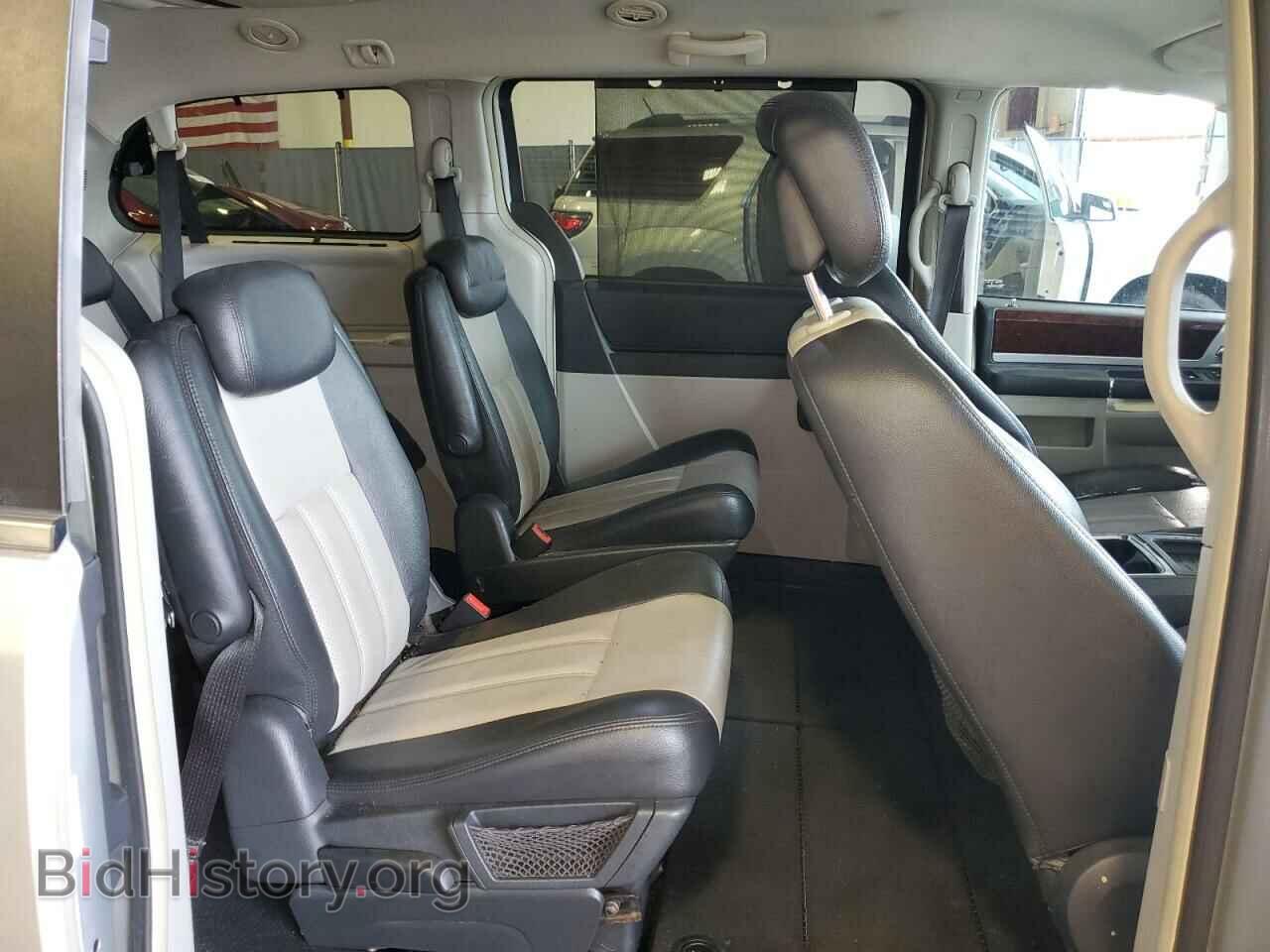 2010 CHRYSLER MINIVAN - VIN: 2A4RR8DXXAR452168 - Фото 11