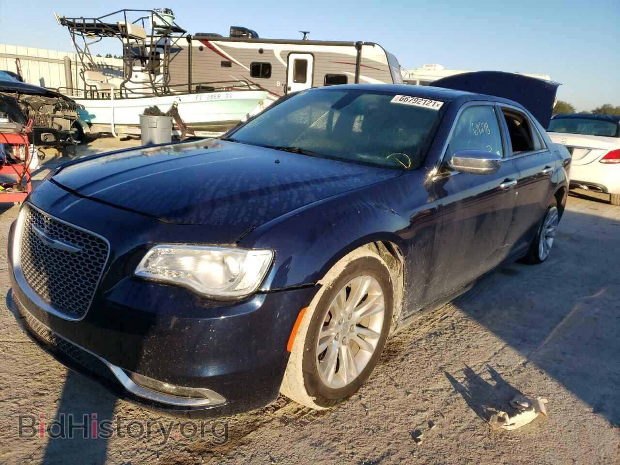2017 CHRYSLER 300 - VIN: 2C3CCAEG0HH552111 - Фото 2
