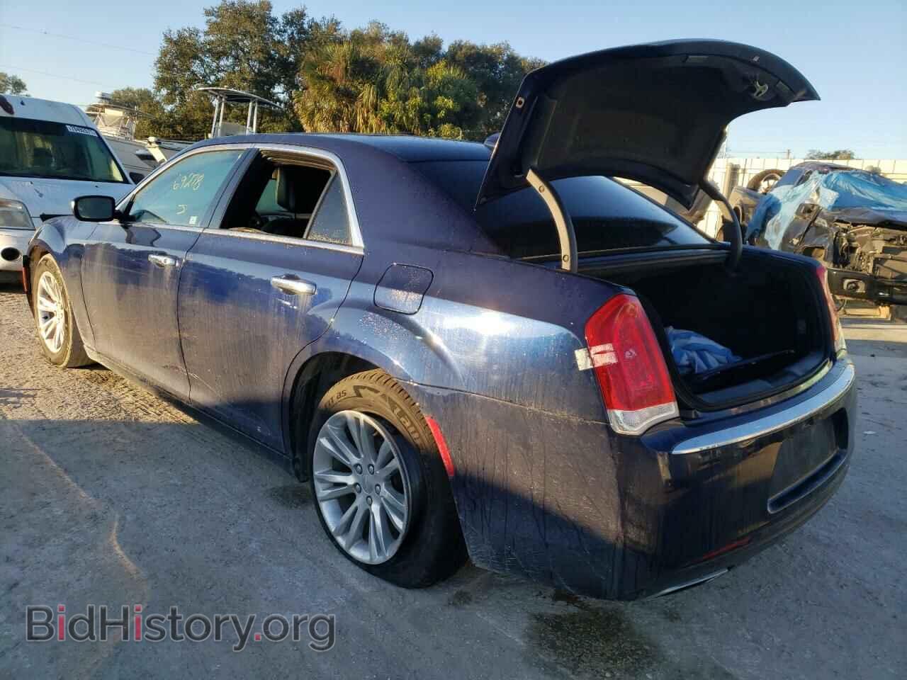 2017 CHRYSLER 300 - VIN: 2C3CCAEG0HH552111 - Фото 3
