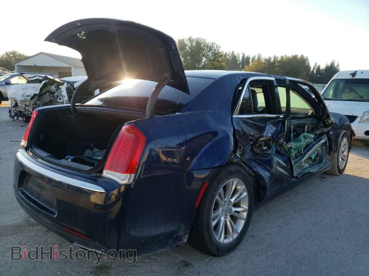 2017 CHRYSLER 300 - VIN: 2C3CCAEG0HH552111 - Фото 4