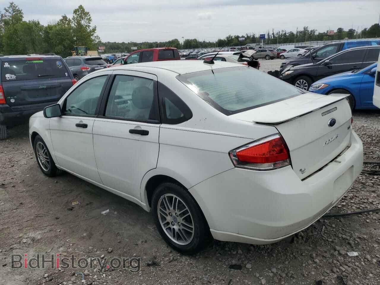2011 FORD FOCUS - VIN: 1FAHP3FN4BW116472 - Фото 2