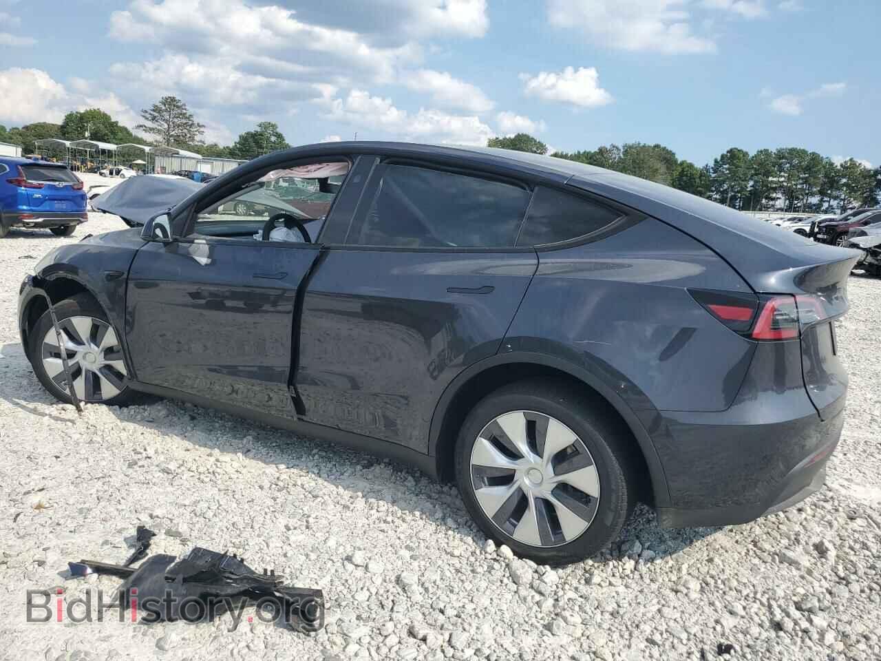 2024 TESLA MODEL Y - VIN: 7SAYGDEEXRA271981 - Фото 2