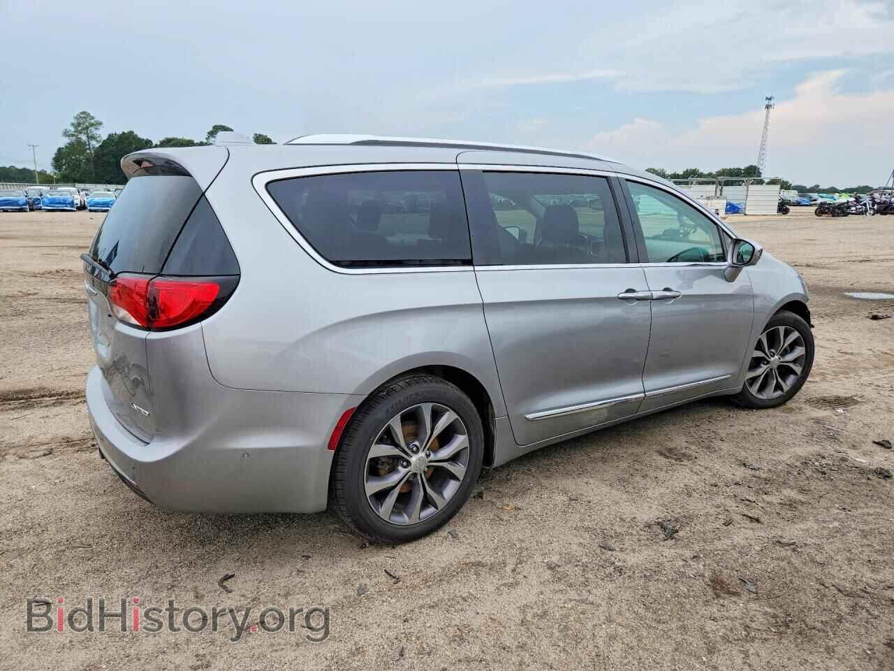 2017 CHRYSLER PACIFICA - VIN: 2C4RC1GG9HR744172 - Фото 3