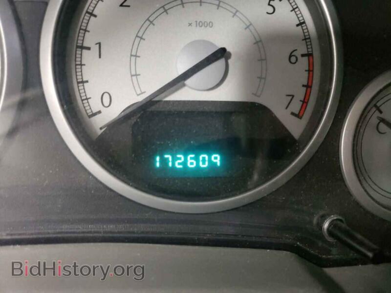 2010 Chrysler MINIVAN (VIN 2A4RR7DX0AR438886) — photo 8 of 10