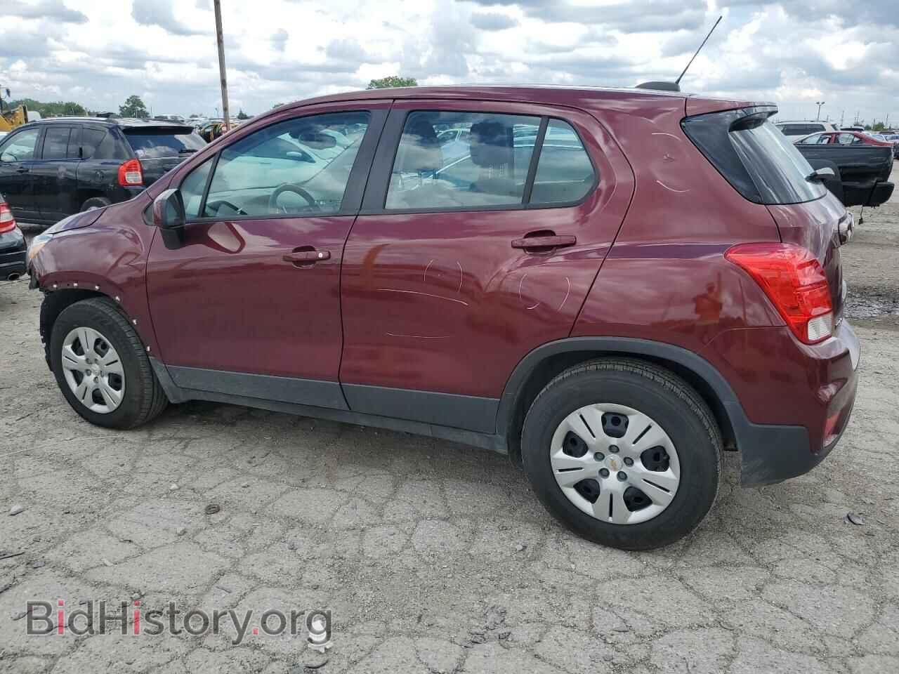 2017 CHEVROLET TRAX - VIN: 3GNCJKSB6HL238266 - Фото 2