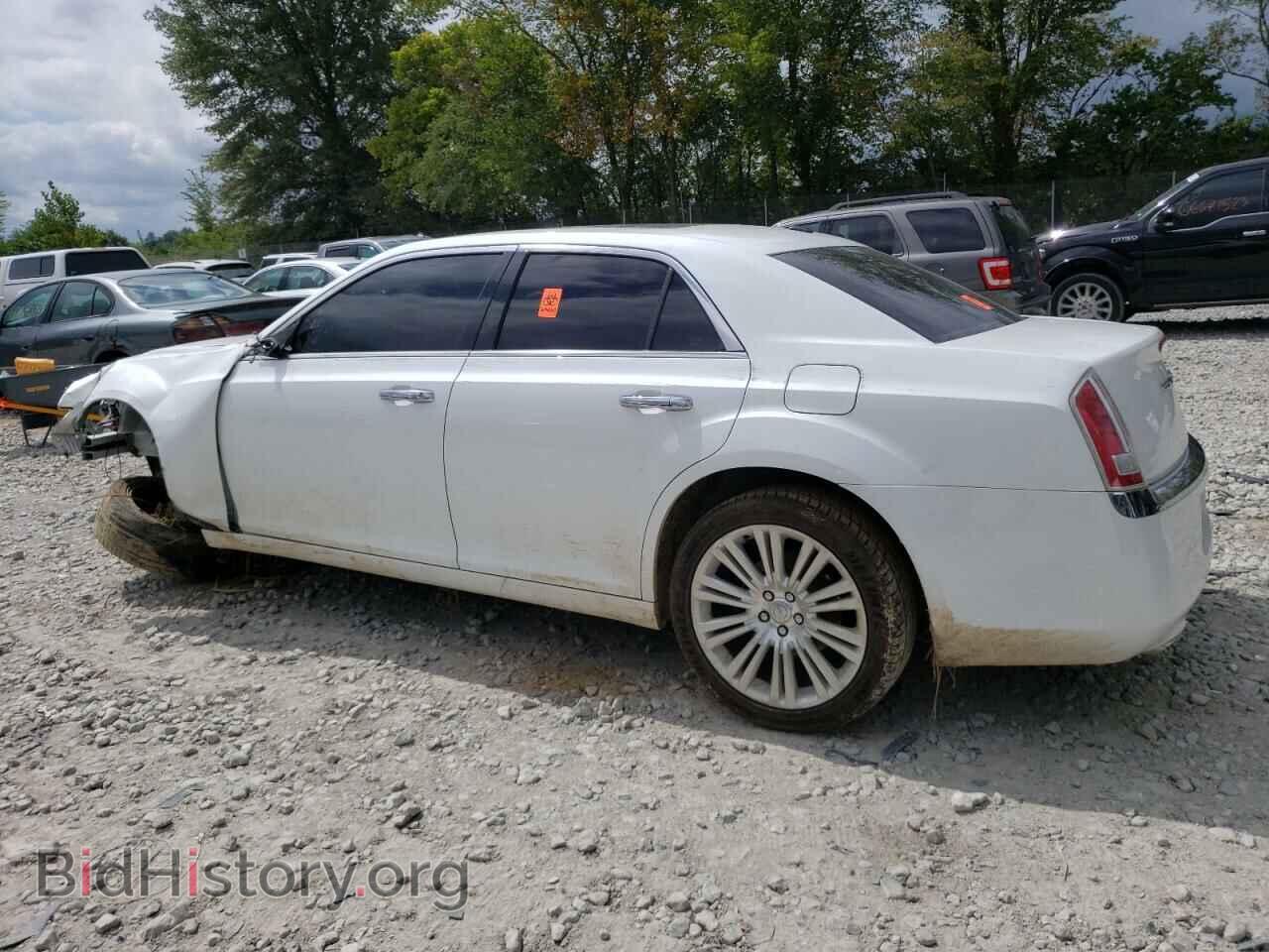 2013 CHRYSLER 300 - VIN: 2C3CCAET5DH732806 - Фото 2