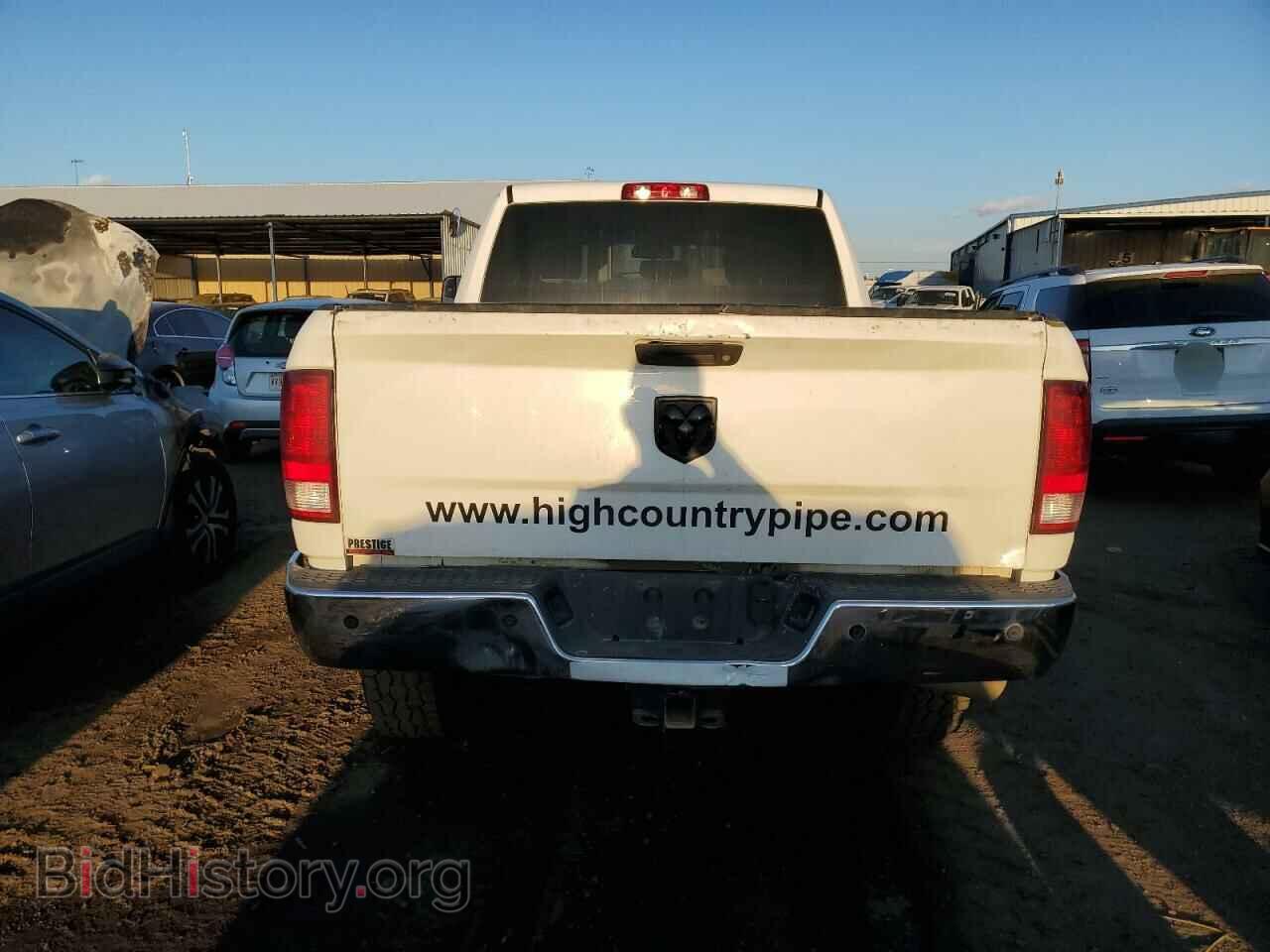 2017 RAM All Models - VIN: 3C6UR5CL1HG553216 - Photo 6