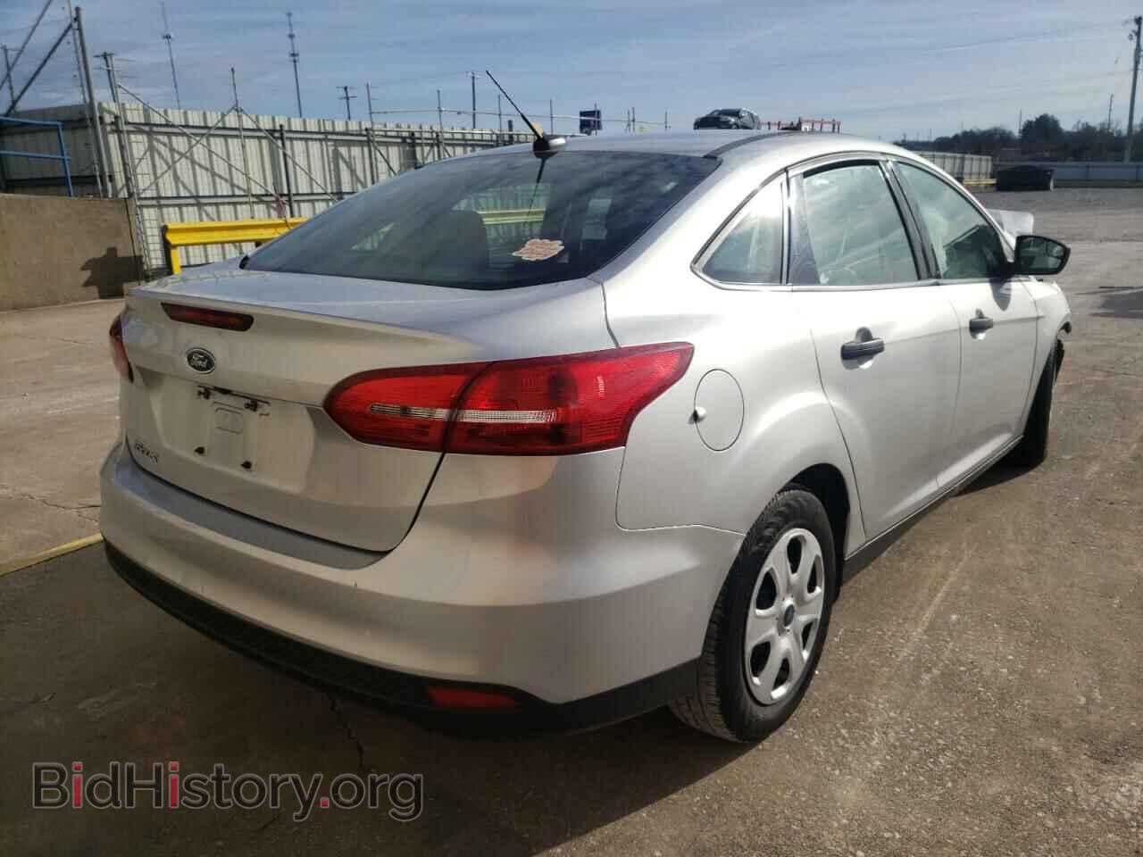 2017 FORD FOCUS - VIN: 1FADP3E22HL346009 - Photo 4