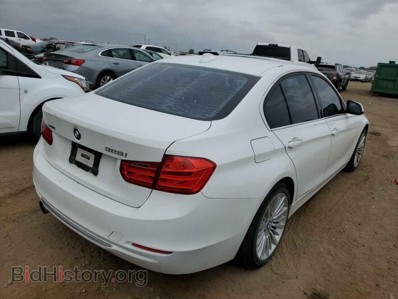 2013 BMW 3 SERIES - VIN: WBA3B3C55DF537267 - Фото 3