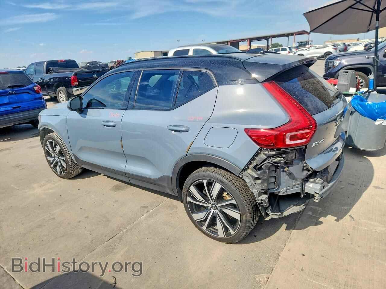 2022 VOLVO XC40 - VIN: YV4ED3UR1N2710599 - Photo 2