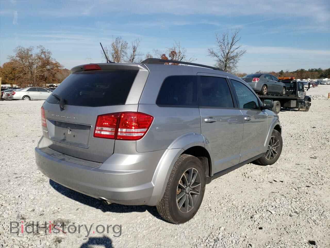 2018 DODGE JOURNEY - VIN: 3C4PDCAB4JT353088 - Фото 4