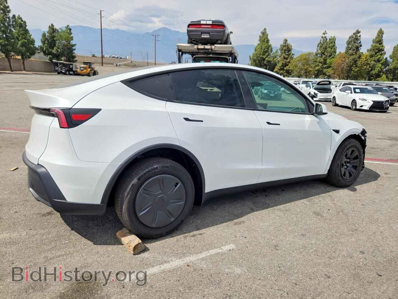 2026 TESLA MODEL Y - VIN: 7SAYGDED4TA693047 - Photo 3