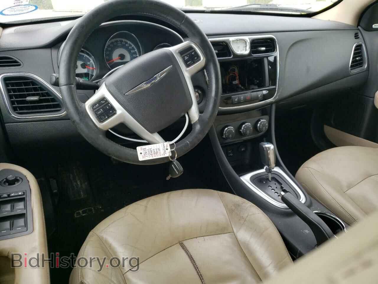 2011 CHRYSLER 200 - VIN: 1C3BC2FG5BN503100 - Фото 8
