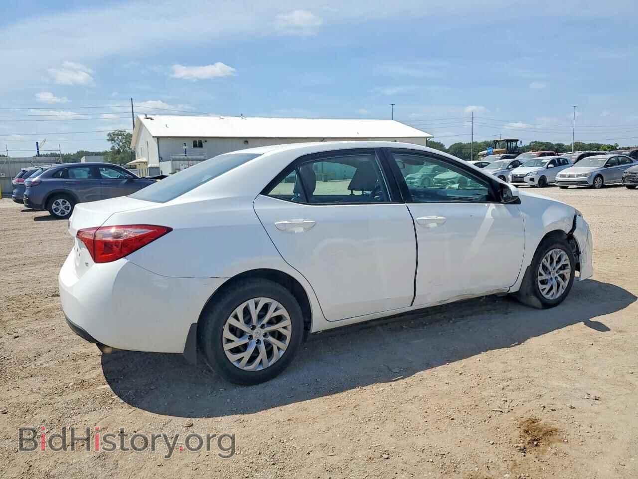 2017 TOYOTA COROLLA - VIN: 5YFBURHE2HP646059 - Фото 3