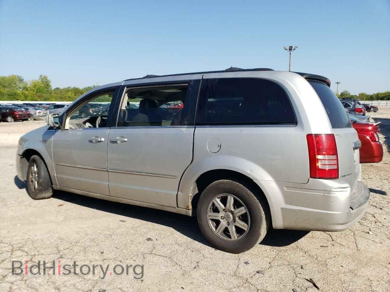 2010 CHRYSLER MINIVAN - VIN: 2A4RR5D13AR440826 - Фото 2