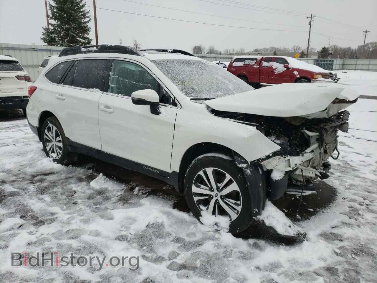 2018 SUBARU OUTBACK - VIN: 4S4BSANC3J3311767 - Фото 4