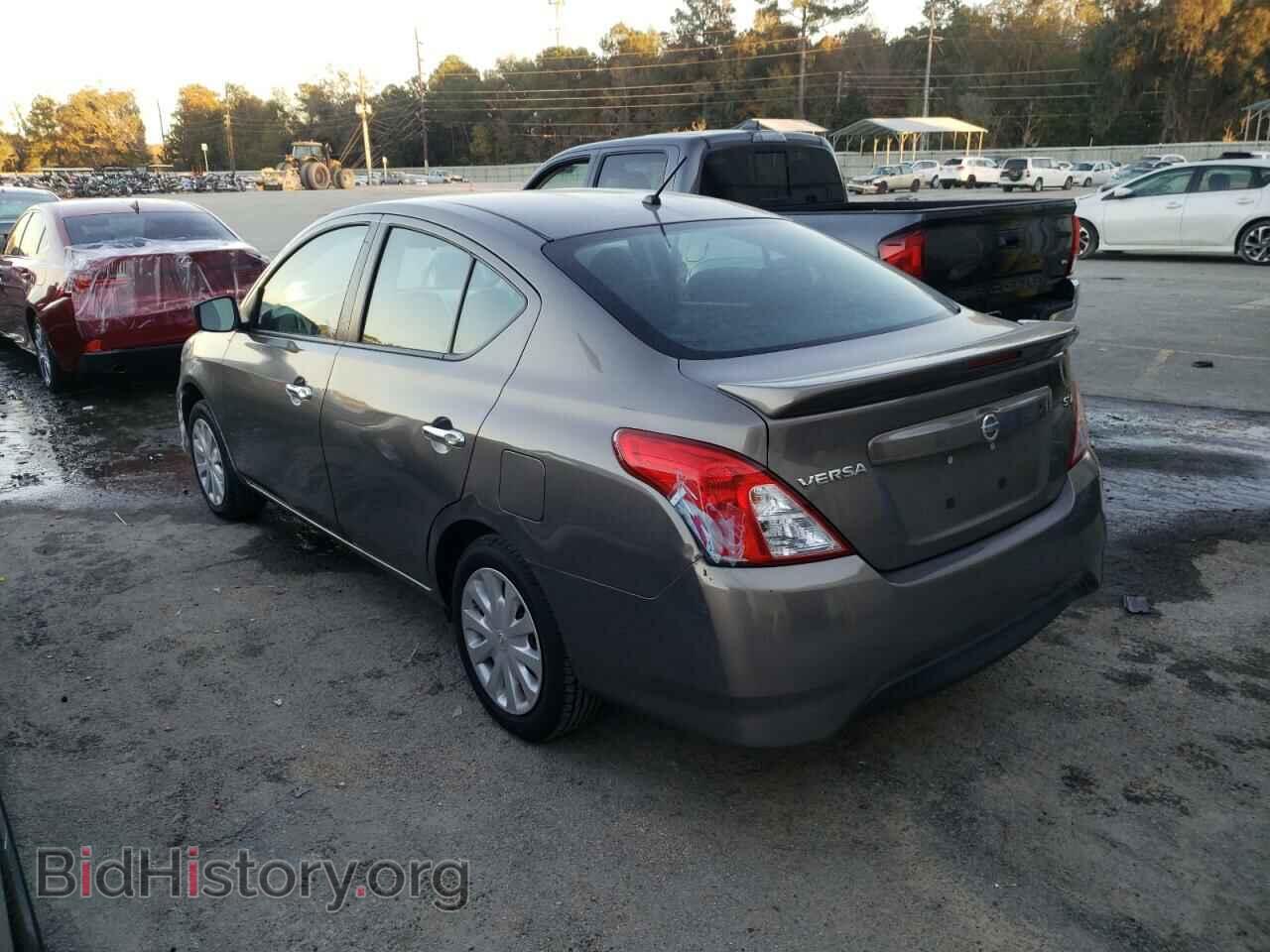 2017 NISSAN VERSA - VIN: 3N1CN7AP1HK415841 - Фото 3