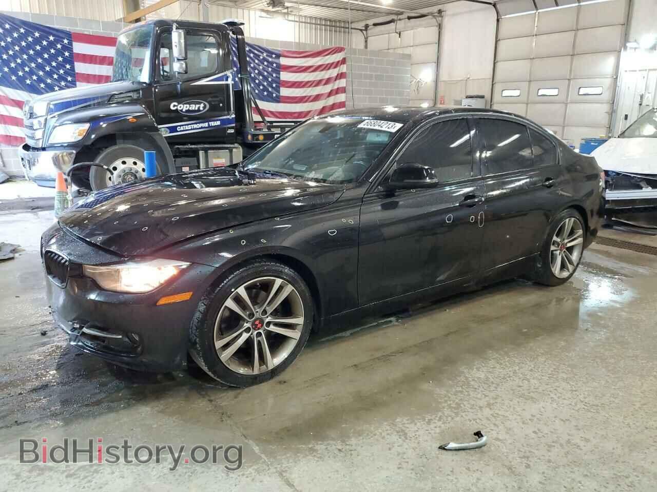 Photo WBA3A5C57CF344017 - BMW 3 SERIES 2012