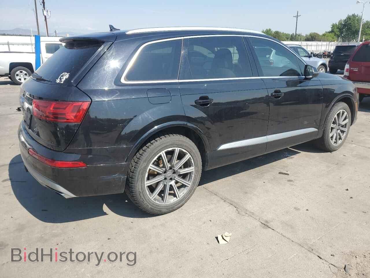 2017 AUDI Q7 - VIN: WA1VAAF75HD056995 - Фото 3