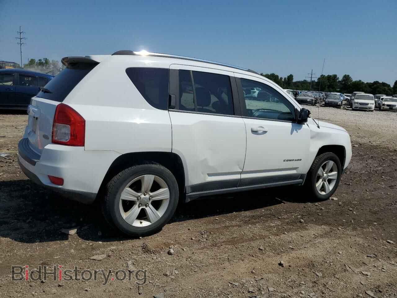 2011 JEEP COMPASS - VIN: 1J4NF1FB7BD197404 - Фото 3
