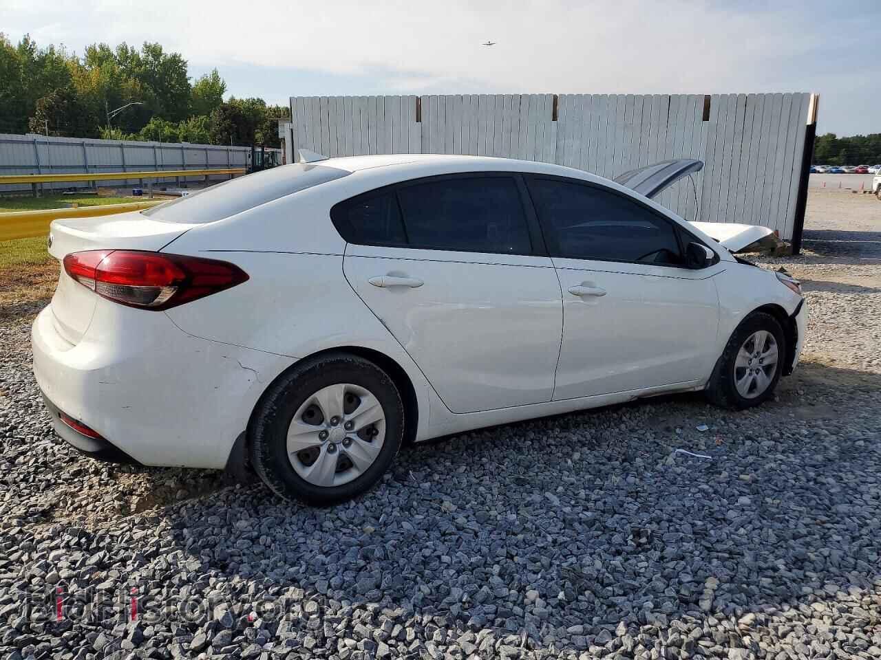 2017 KIA FORTE - VIN: 3KPFK4A78HE034097 - Фото 3
