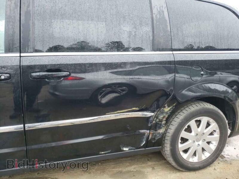 2016 Chrysler MINIVAN (VIN 2C4RC1BG6GR301547) — photo 9 of 10