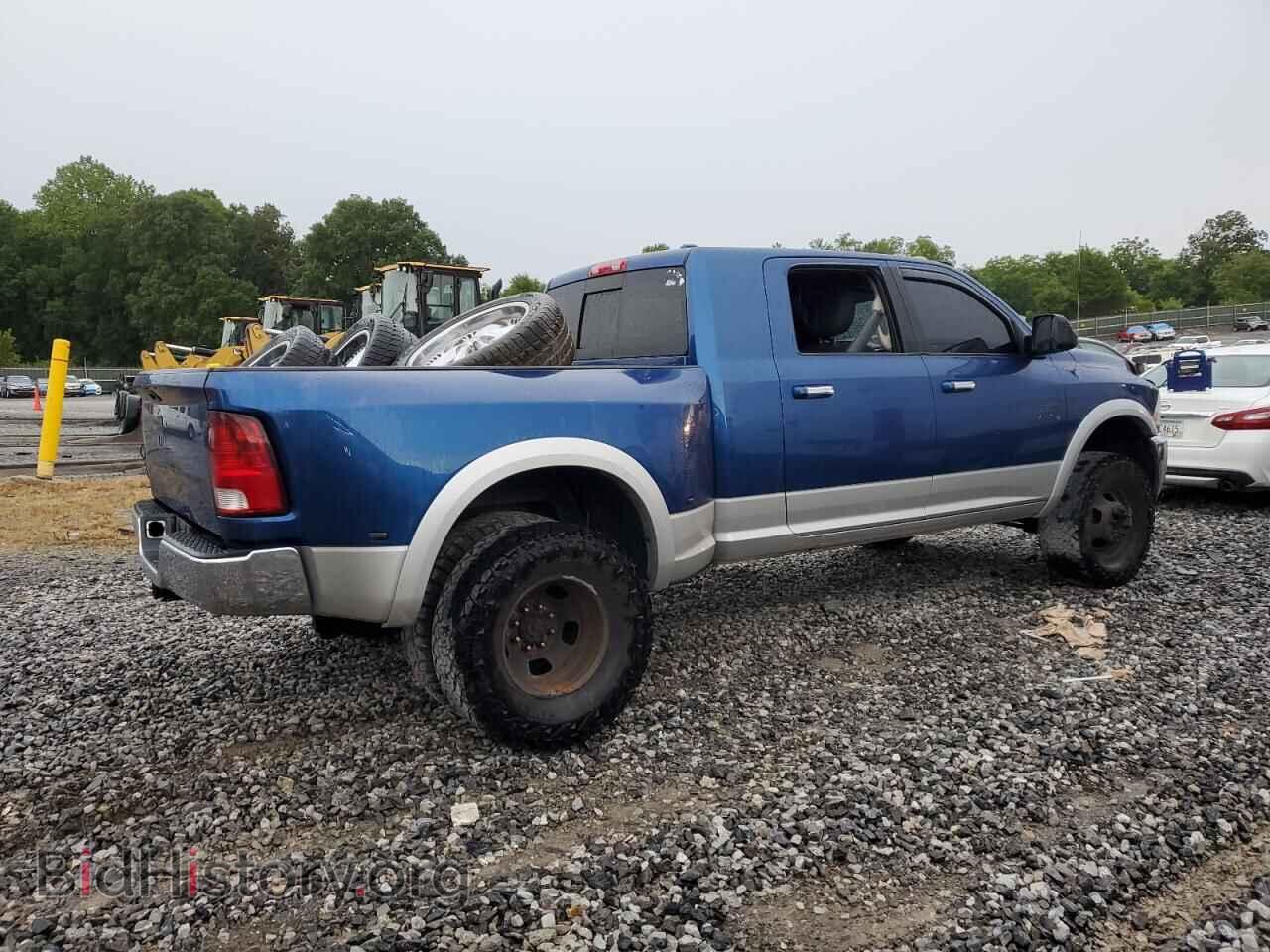 2011 DODGE All Models - VIN: 3D73Y4HL0BG569687 - Photo 3
