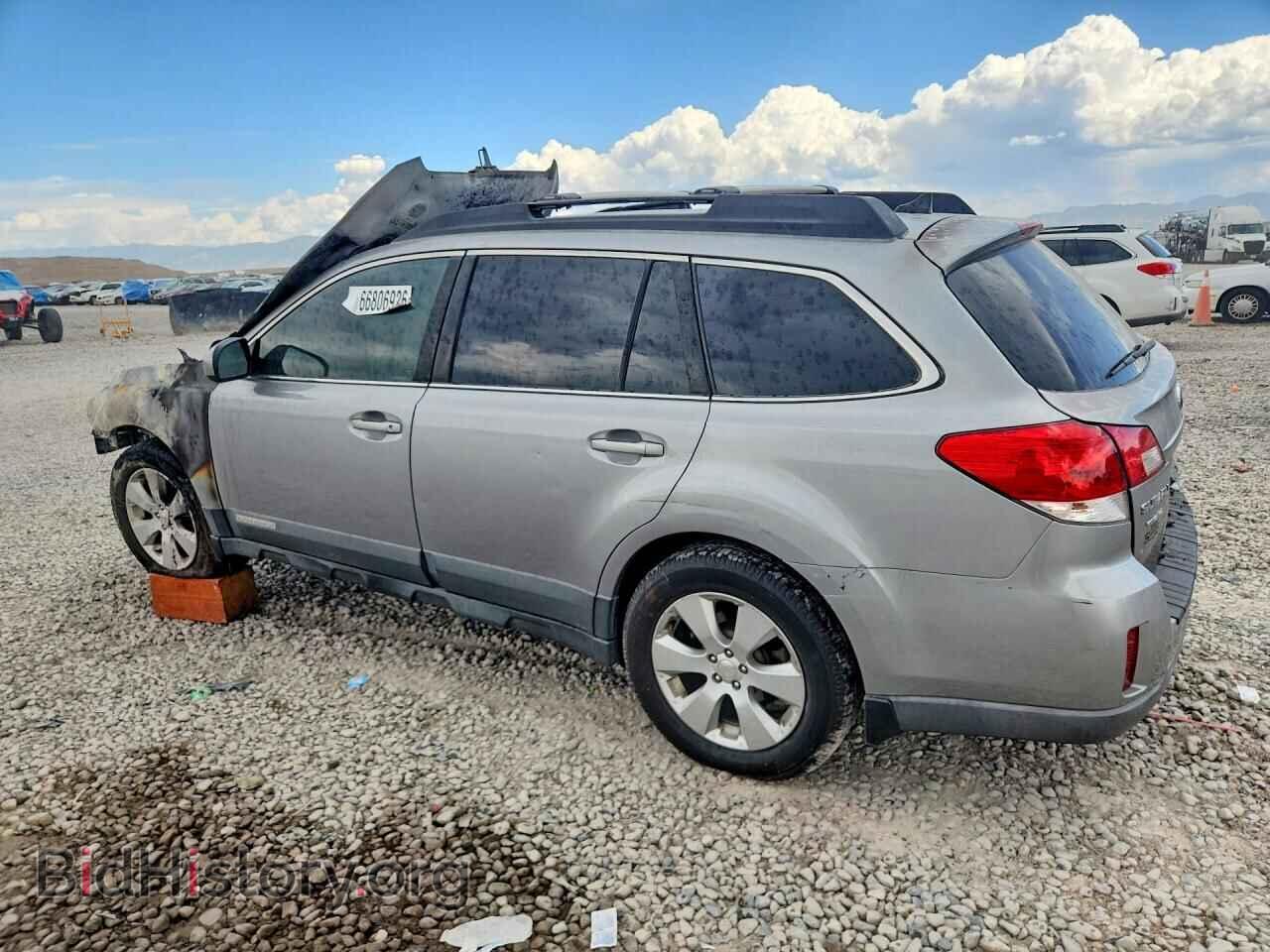 2011 SUBARU OUTBACK - VIN: 4S4BRBKC7B3348859 - Photo 2