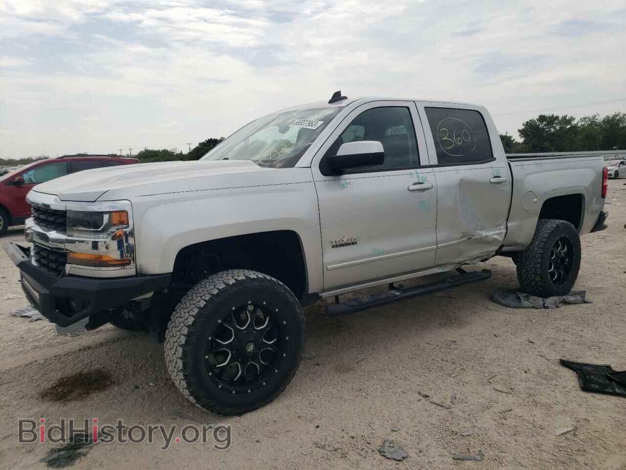 Photo 3GCUCRER2HG503556 - CHEVROLET ALL Models 2017