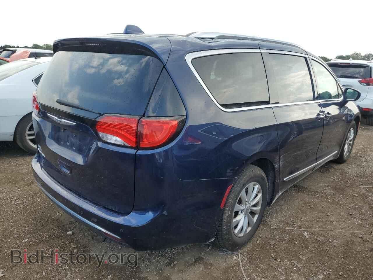 2018 CHRYSLER PACIFICA - VIN: 2C4RC1BG3JR234798 - Фото 3