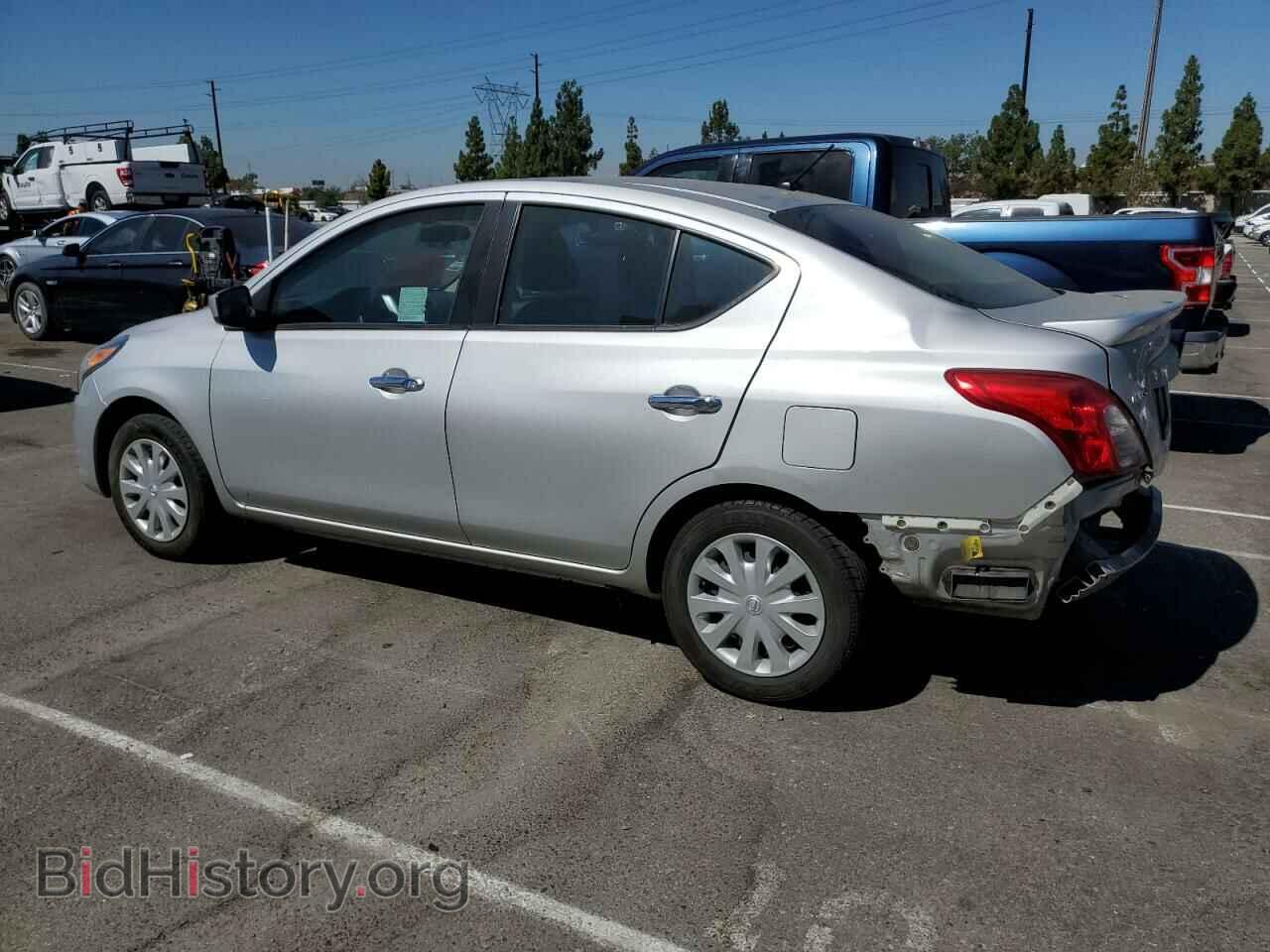 2017 NISSAN VERSA - VIN: 3N1CN7AP1HK451111 - Фото 2