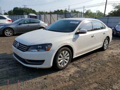 2014 Volkswagen PASSAT S, white — VIN 1VWAT7A36EC097768, Copart