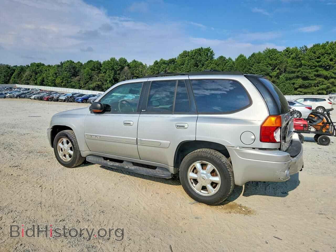 2005 GMC ENVOY - VIN: 1GKDS13S852328443 - Фото 2
