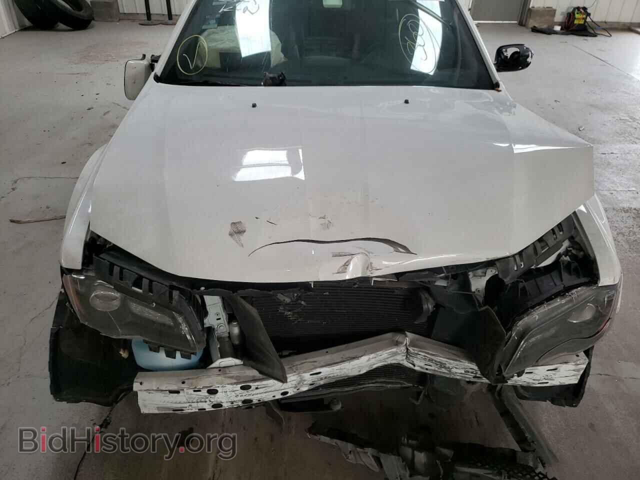 2014 CHRYSLER 300 - VIN: 2C3CCABG4EH344250 - Фото 7