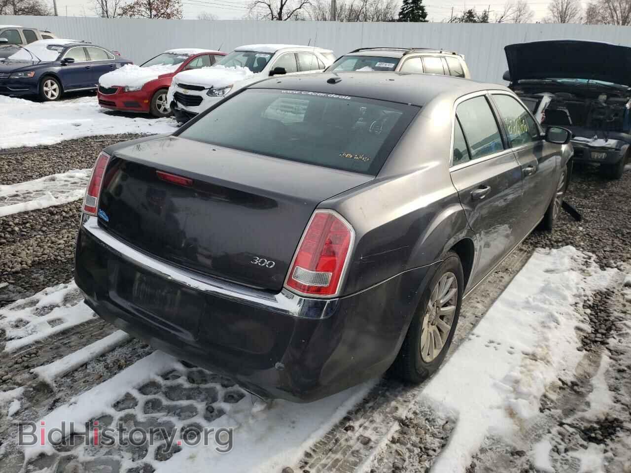 2014 CHRYSLER 300 - VIN: 2C3CCAAGXEH199880 - Фото 4