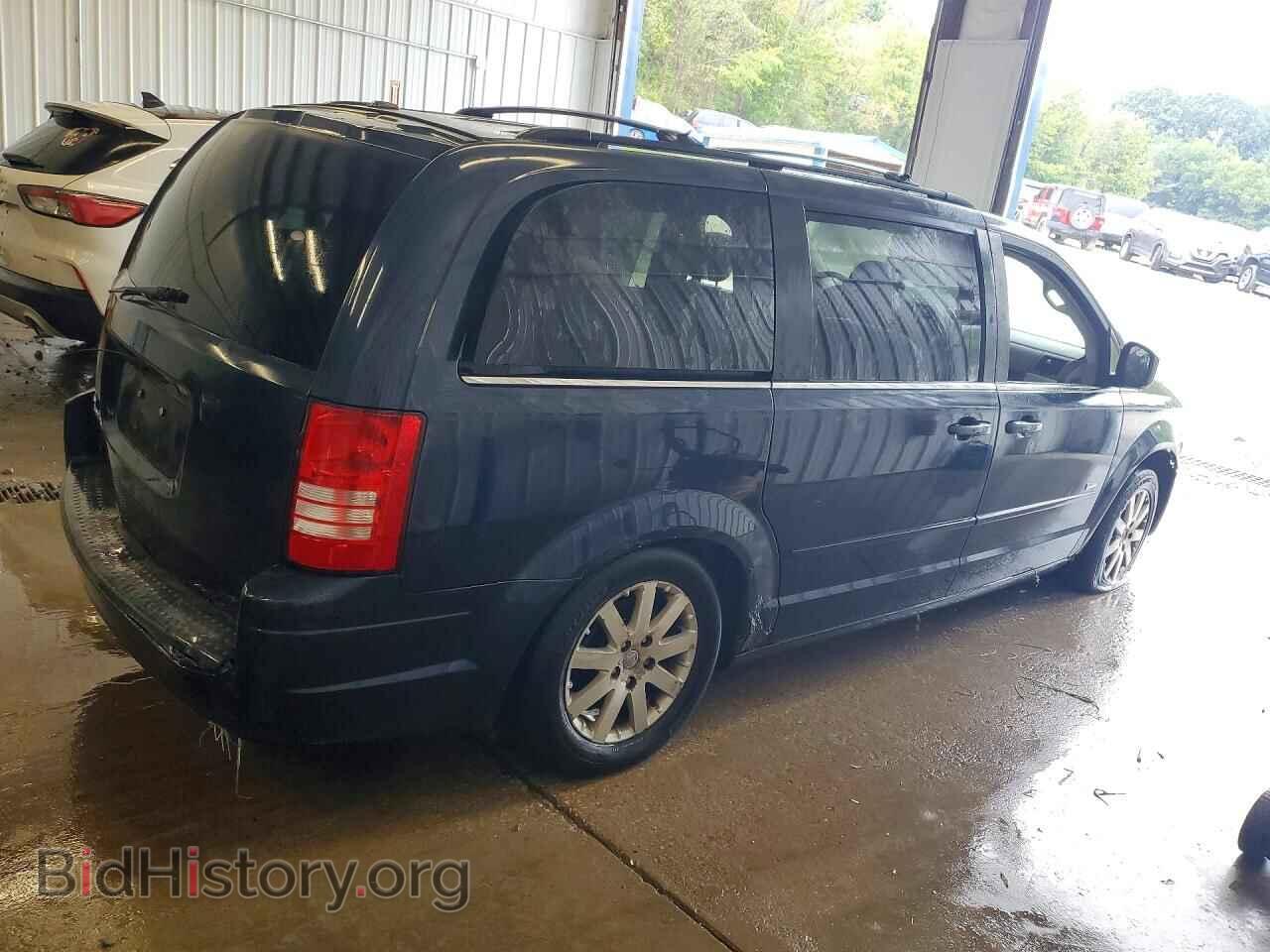 2008 CHRYSLER MINIVAN - VIN: 2A8HR54P18R842790 - Фото 3