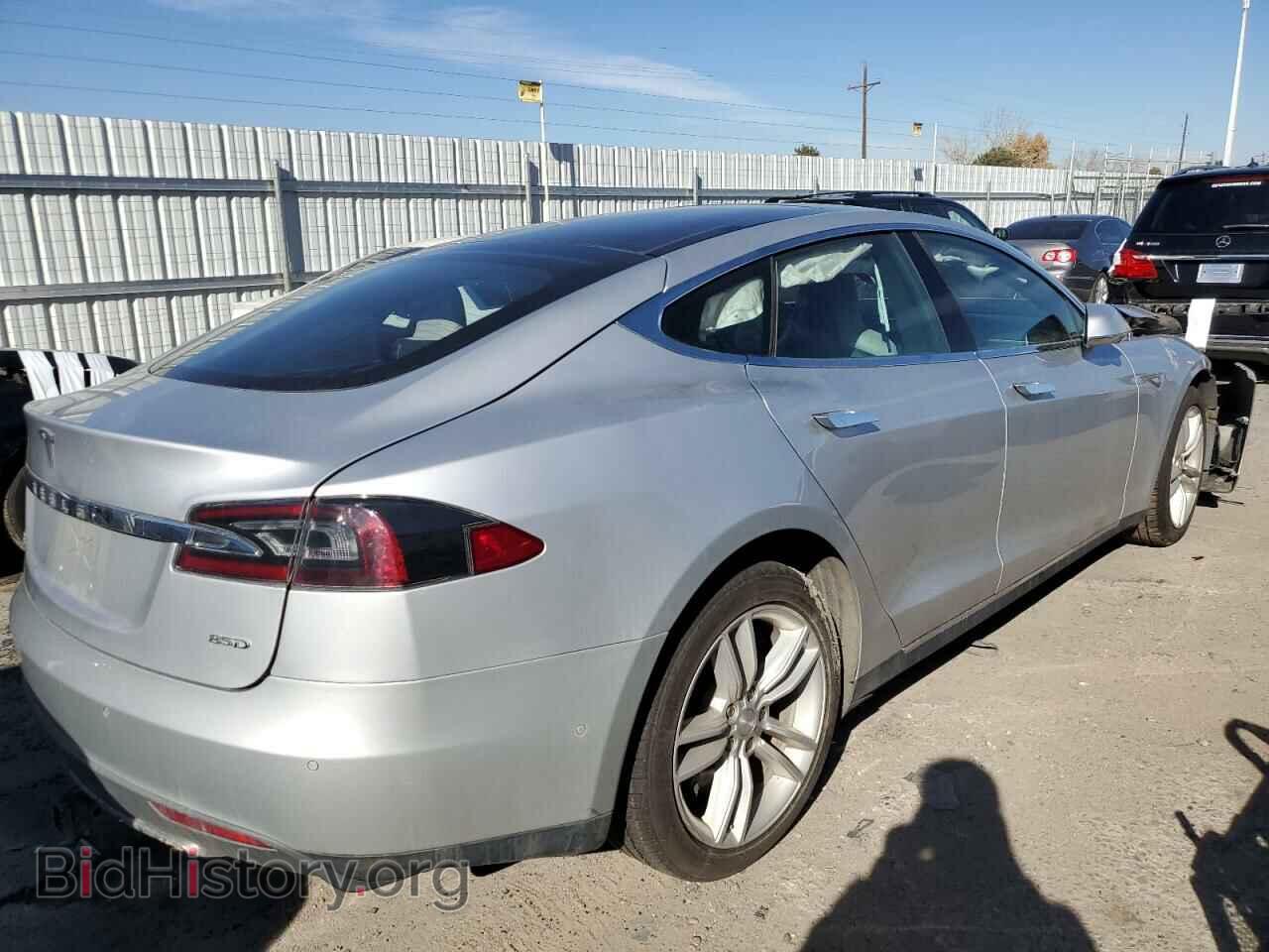 2016 TESLA MODEL S - VIN: 5YJSA1E21GF120195 - Фото 4