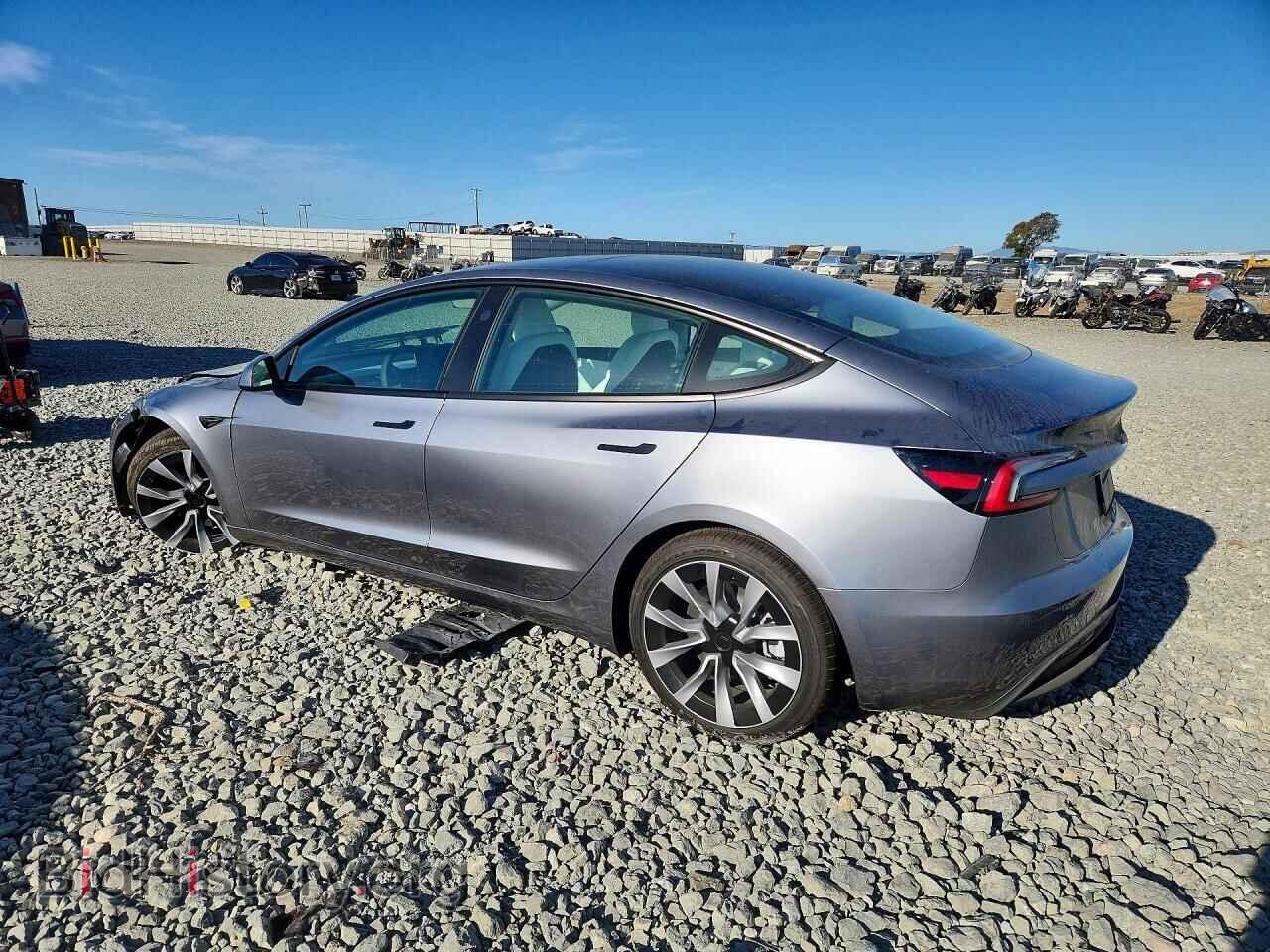2026 TESLA MODEL 3 - VIN: 5YJ3E1EB5TF193735 - Photo 2