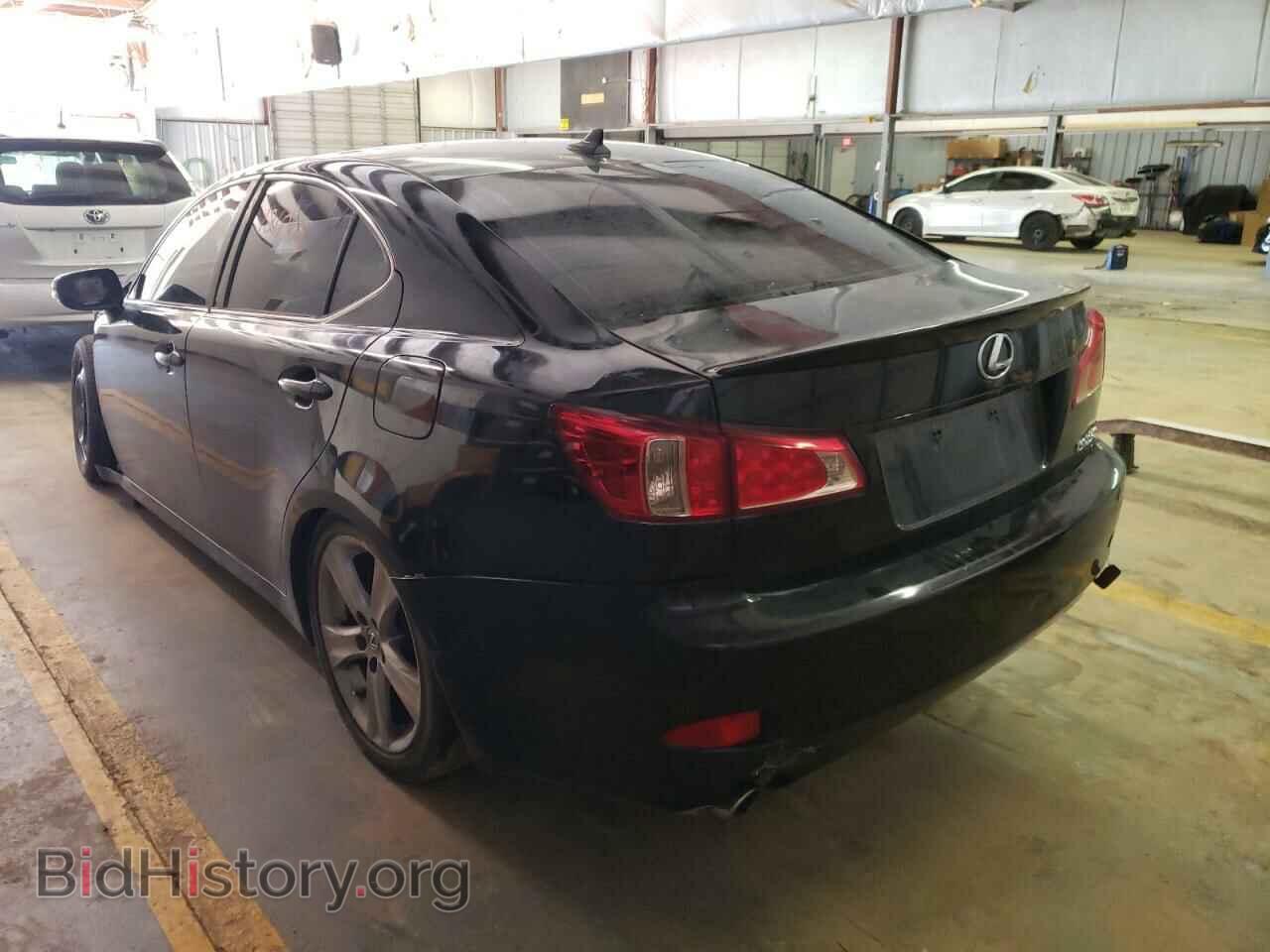 2011 LEXUS IS - VIN: JTHBF5C29B5150582 - Photo 3